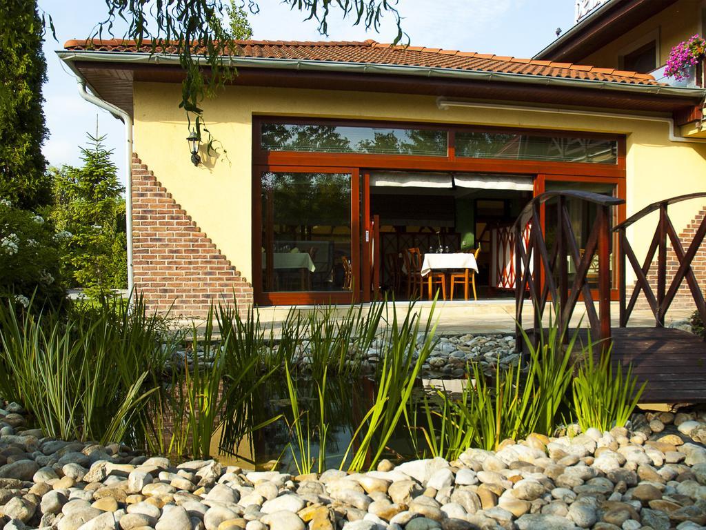 Penzion Fortune Dunajská Streda Exterior foto